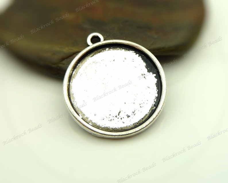 Cameo Base Pendant Blanks Round Bezel Trays BA35 Fits 18mm Cab 10 or 50 Cabochon Settings Antique Silver Tone