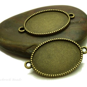 10 Oval Cabochon Connector Settings - Antique Bronze Tone - Fits 18x25mm Cab, Rope Edge Bezel Trays, Cameo Base, Pendant Blanks - BC19
