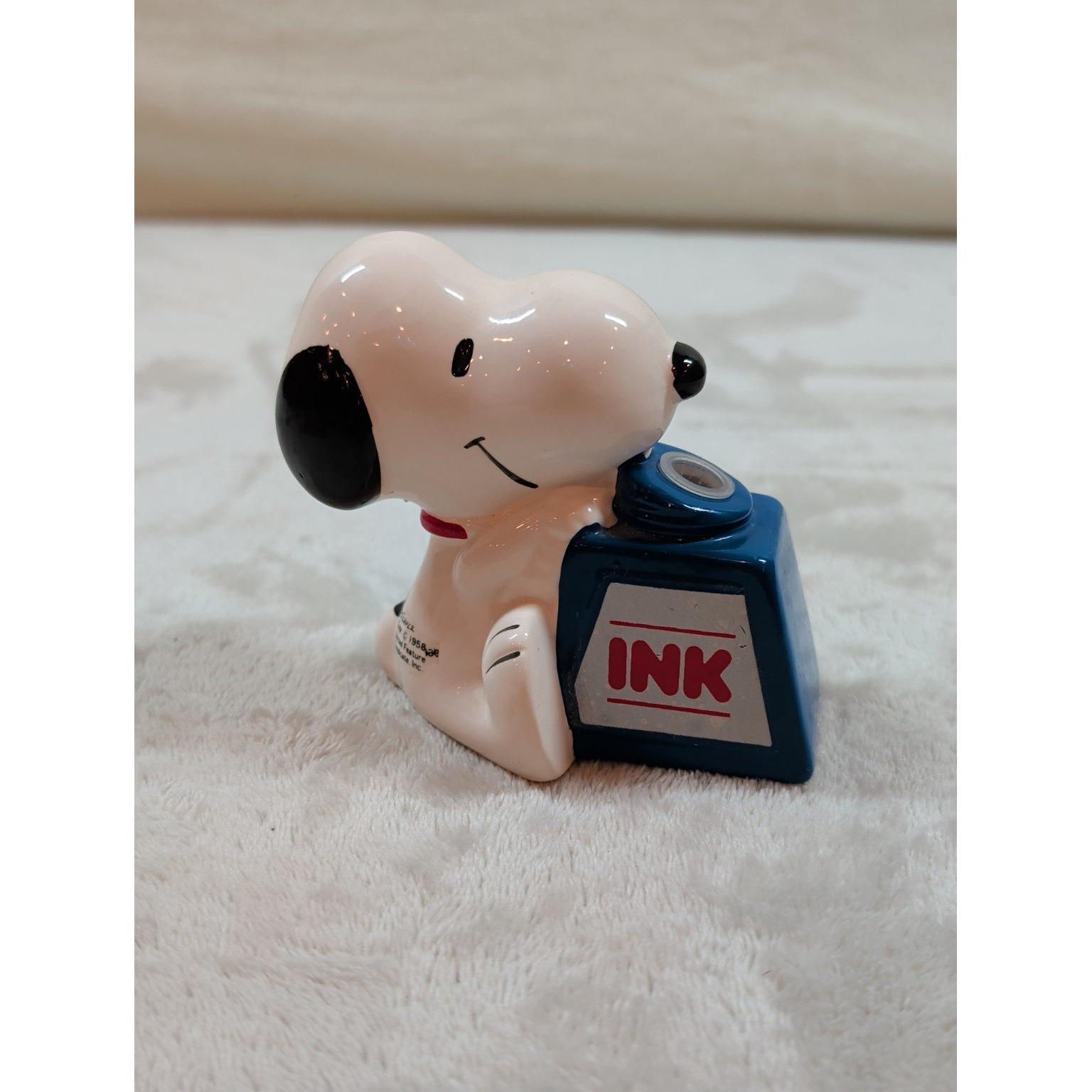 Vintage Snoopy Peanuts Ceramic Inkwell Figurine 1958 United