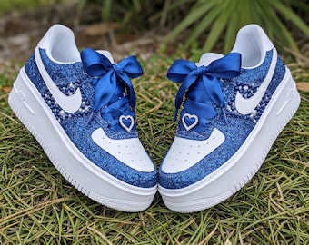 Nike Air Force 1 Platform Personalizadas Azul Purpurina y Perlas - Zapatillas Personalizadas para Bodas y Ceremonias - AF1 Suela Alta