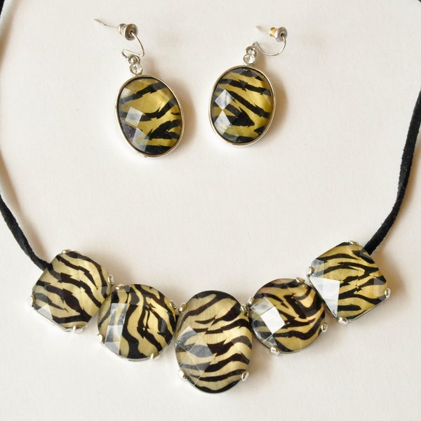 Park Lane "Zebra" Necklace and Earring Set