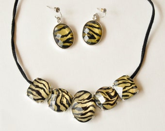 Park Lane "Zebra" Necklace and Earring Set