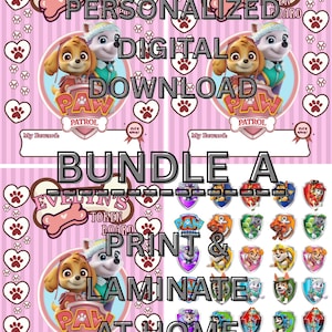 Puede incluir: Paquete de descarga digital rosa con personajes de Paw Patrol. El diseño incluye un tablero de fichas con el texto "Evelyn's Token Board" y secciones "My Reward". Incluye insignias de Paw Patrol y el texto "Print & Laminate at Home."