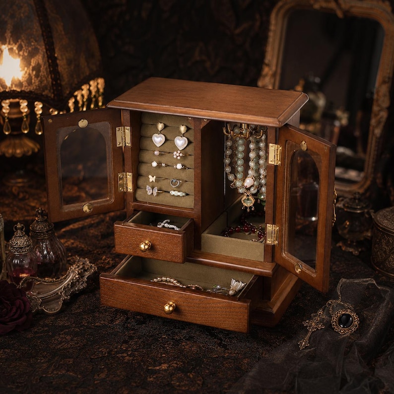 Luxe vintage houten sieradendoos met kettingcarrousel en glazen deuren, antieke ringorganizer, donkere academische stijl, cadeau voor haar afbeelding 9