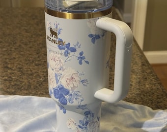 Stanley x Loveshackfancy Everblooming Rosettes 40oz Tumbler - NIB