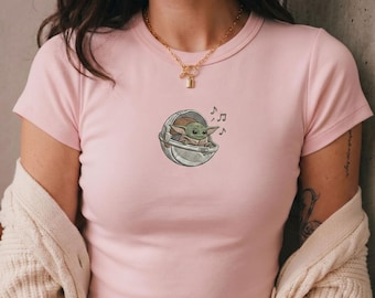 Star Wars Grogu besticktes Baby T-Shirt, Baby Yoda Shirt, mandalorianisches Baby T-Shirt, süßes Grogu Crop Top, Retro Disney T-Shirt, Y2K Shirt