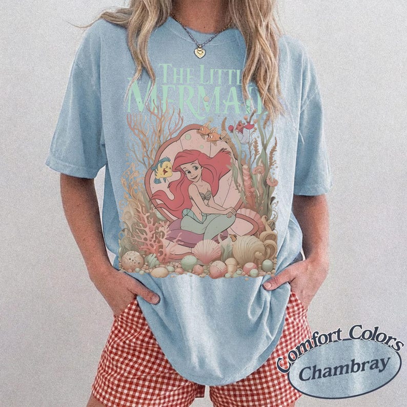 Maglietta vintage della Sirenetta Comfort Colors, maglietta della principessa Disney Ariel, maglietta di Ariel e Flounder, maglietta per viaggio di compleanno tra ragazze, magliette Disney per la famiglia immagine 6