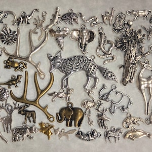 100 grams (Animals Themed) Mix Alloy Charm Lot Bulk Assorted Wholesale Priced Alloy Charms Pendants for Jewelry Making