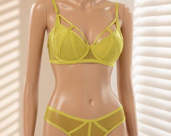 Komplet biustonosza z koronką i patchworkiem: bielizna push-up bez fiszbin z głębokim dekoltem