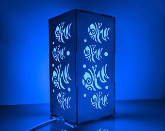 Arquivo vetorial para luminária LED com peixes tropicais, caixa de luz para aquário cortada a laser, modelo para luminária de madeira e acrílico, design de luz noturna com peixes do oceano.