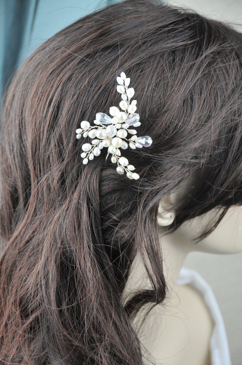 Freshwater Pearl Flower & Crystal Hair Pins - Etsy display picture 3