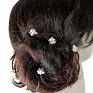 Set of 6 Freshwater Pearl & Swarovski Crystal cluster Hair Pins image 3