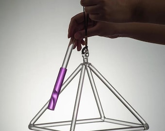 Crystal Singing Pyramid – Hand-Finished Clear Quartz Sound Instrument