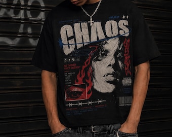 Unisex Heavyweight Graphic Tee ""Chaos"" Trending y2k 90er Jahre 2000er Jahre Hip Hop Streetwear Sommer Fit Back To School Outfit Oversize Baggy Tshirt."