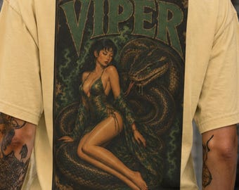 Pinup Viper Auto Vintage Poster Rock Tee | Grunge Trendy Streetwear Retro Print Schwergewicht Baggy Loose Fit Geschenk für Cars Racing Fan