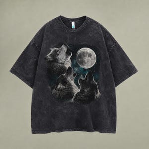 De utvalda ylande vargarna månen grafisk t-shirt varg Smosh Shayne humor Halloween-konvent outfit idé trending con comicon varulv humor gåva