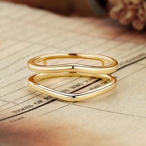 Enhancer Gebogener schlichter Ehering, Vintage 10k/14k/18k Gelbgold Ring, Minimalistischer Jubiläumsring, Stapeln Passender Ring Frauen