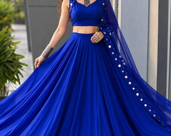 Lehenga Choli azul royal em algodão, tamanho 8 M, com blusa rodada e detalhes em espelho, costurada à mão, ideal para Navratri, Garba, Chaniya Choli, vestido indiano para festas e casamentos.