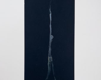 Obra de arte original en acuarela: figura abstracta sobre cartulina negra.