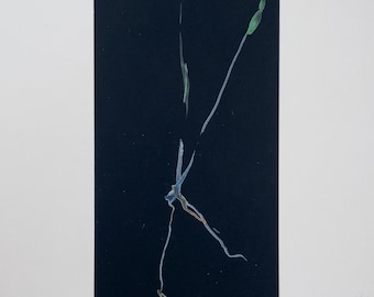 Obra de arte original en acuarela: Figura abstracta sobre cartulina negra.