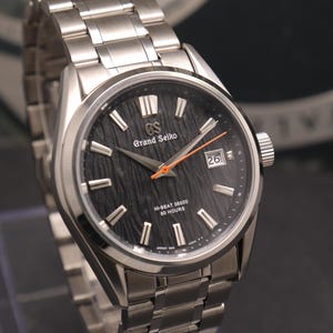 Seller Refurbished Grand Seiko Automatic Black Dial 39 mm Men's Wristwatch. | Gift For Him. | Black Dial Automatic Date Watch.