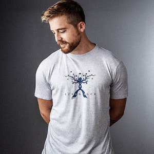 T-shirts pour hommes, T-shirt graphique artsy, T-shirt en bambou, T-shirt en coton bio, T-shirt arbre, Vêtements bio, Vêtements écologiques, T-shirt pour homme, RÊVE DE PLUS