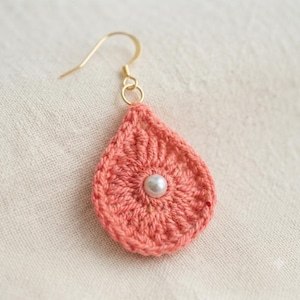 Teardrop Crochet Earrings Pattern PDF, Boho Micro Jewelry Tutorial, Elegant Pearl Flower Dangle Design
