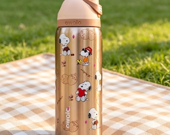 Snoopy Owala 32oz FreeSip Water Bottle - Leakproof Insulated Straw Tumbler with Strawberry Print, Birthday Gift for Snoopy Lovers