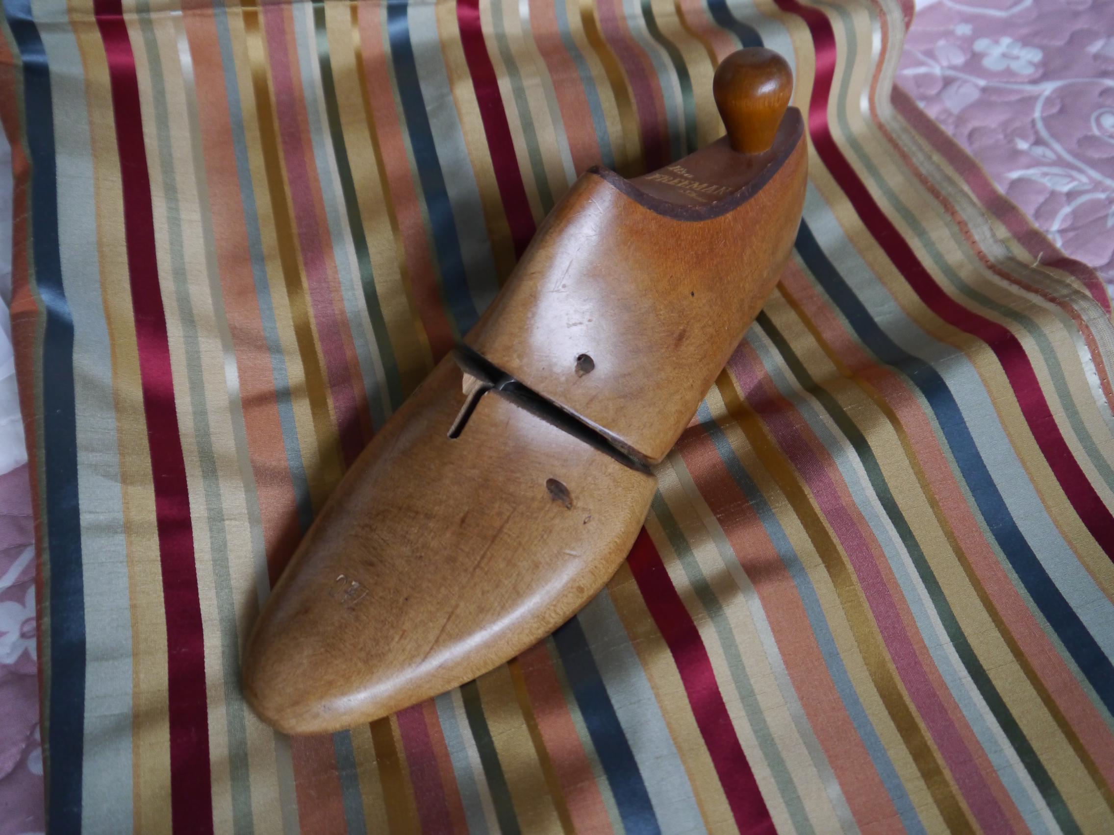 Freeman Shoes - Etsy display picture 1