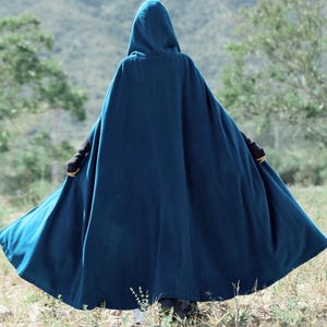 ロイヤルブルーのウール製フード付きマント、中世ルネッサンス風ファンタジーケープ