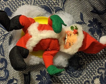 Santa Claus Sledding on a Saucer Annalee Poseable Cloth Doll 8” Christmas 1998