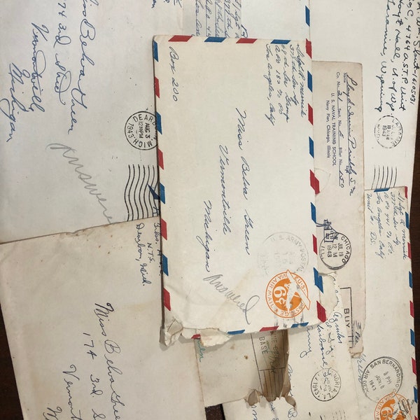 Vintage Pkg 5 World War 2 (WWII) Handwritten Letters in Envelopes
