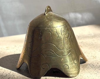 Campana de meditación vintage de latón macizo // Campana de templo santuario // Grabada // Diseño de dragón // Baño de sonido //