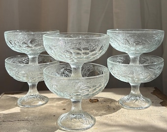 vintage Luminarc stemmed dessert bowls || sundae glasses || Luminarc France || 1980s glassware || Orchard pattern