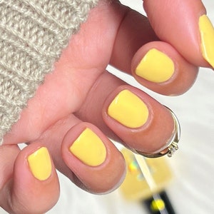 Banan-Appeal - Pastel Yellow Creme Nail Polish with optional scent