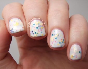 Daisy Chain - white crelly glitter indie nail polish