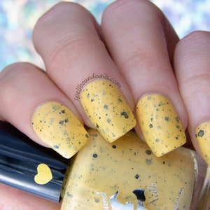 Buzzy Bee custom yellow crelly black glitter nail polish image 7