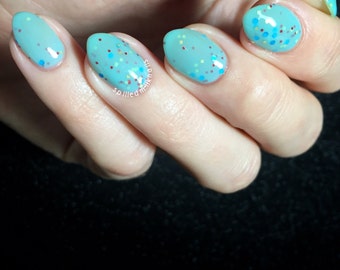 Voiture volante - vernis à ongles à paillettes bleu bébé menthe fabriqué à la main sur mesure