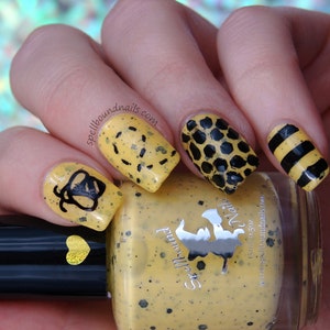 Buzzy Bee custom yellow crelly black glitter nail polish image 10