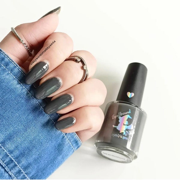 Hearthstone - Dark Gray Creme Nail Polish