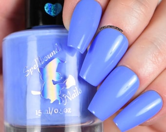 Esmalte de uñas cremoso azul pálido "Cielo Mediterráneo"