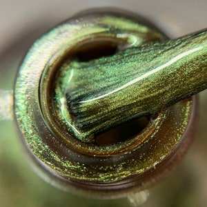 Murky Bog Water custom handcrafted multi-chrome bronze green blue gold nail polish Bild 8