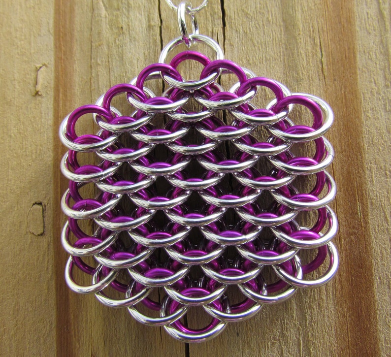 Chain Maille Pendant, Violet Pendant, Purple Necklace, Dragonscale Pendant, Jump Ring Jewelry image 3