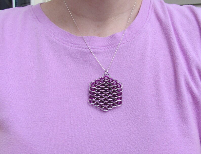 Chain Maille Pendant, Violet Pendant, Purple Necklace, Dragonscale Pendant, Jump Ring Jewelry image 4