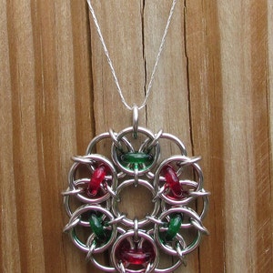 Glass Pendant, Christmas Ornament, Chain Maille Pendant, Glass Ornament, Red And Green image 4