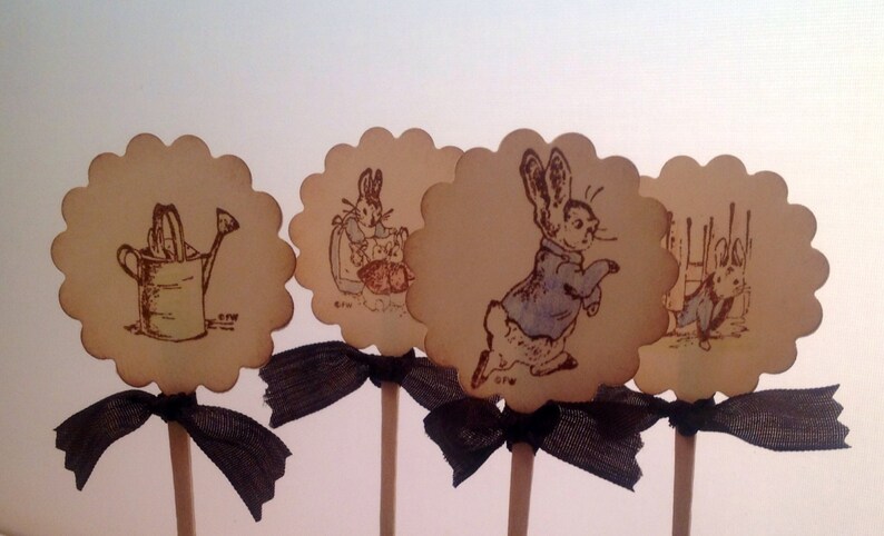 Cupcake Toppers Picks Peter Rabbit-set of 12 image 1