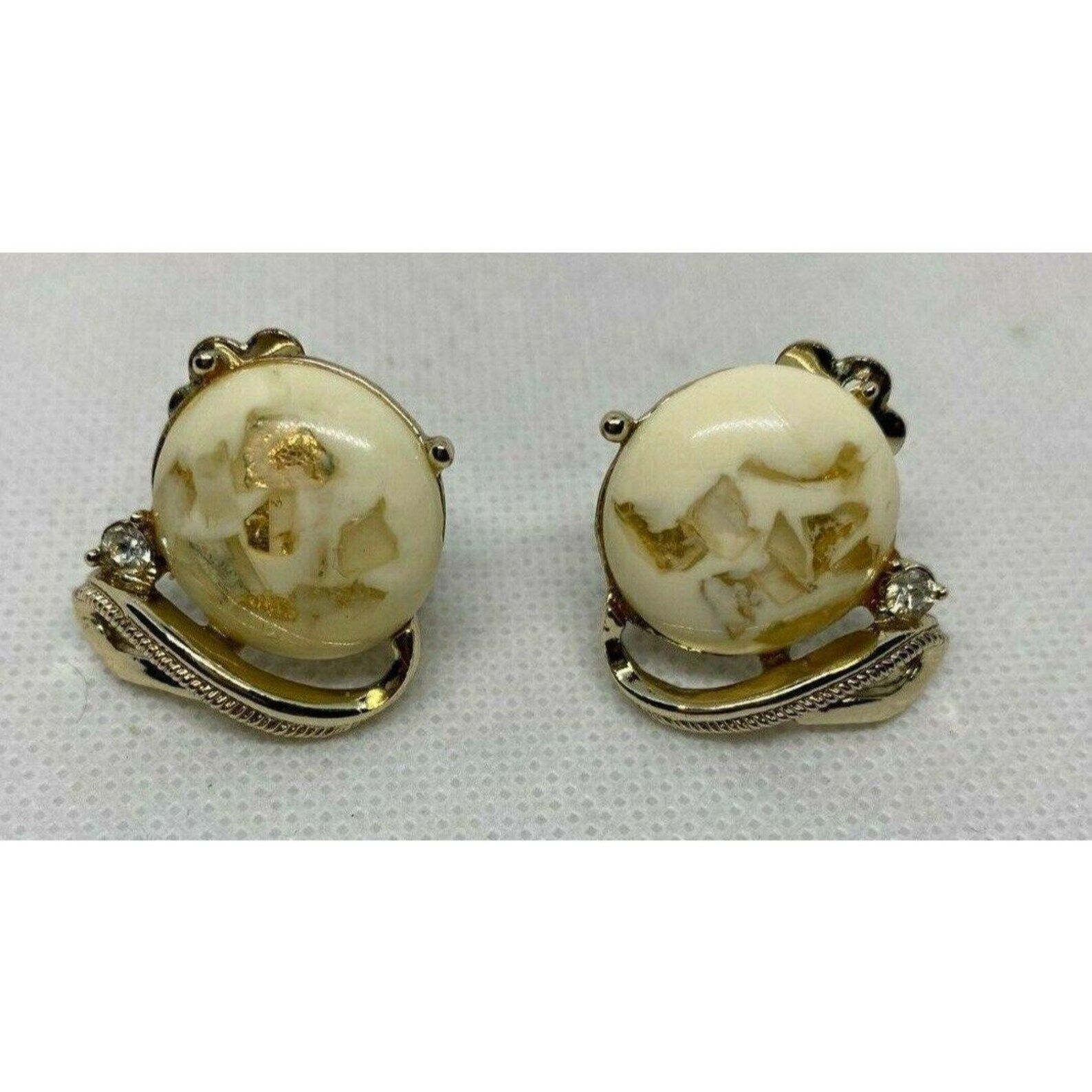 Vintage Coro Confetti Clip Earrings Cream Gold Fleck Lucite Etsy