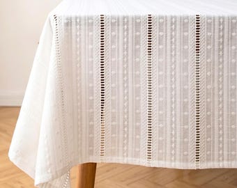 Mantel blanco con textura de encaje, algodón estilo rústico para comedor, cubierta de cocina minimalista, elegante sobremantel rectangular, decoración neutra para el hogar.