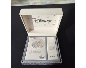 Disney Necklace 18in Silver NEW Princess Tiara Crystal Daughter Gift Box
