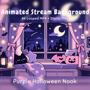 Pode incluir: Um fundo de stream animado apresentando um canto de Halloween roxo com uma vista da janela para um céu noturno, uma lua crescente e um castelo. A cena inclui uma pelúcia de gato preto, uma abóbora, um morcego e luzes em forma de estrela.